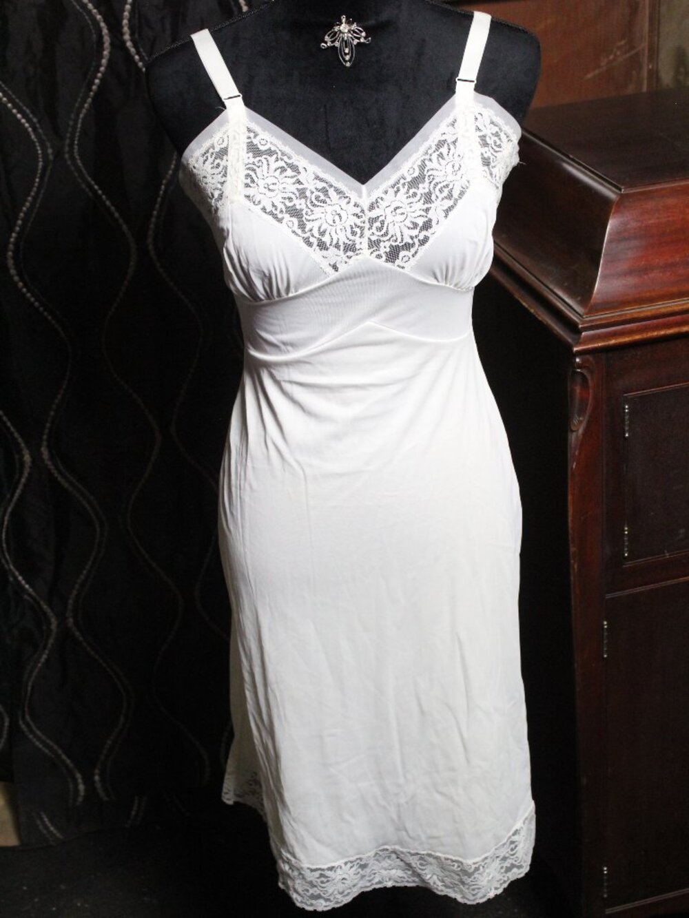 Lacy Thick Strap White Slip Dress Size 32